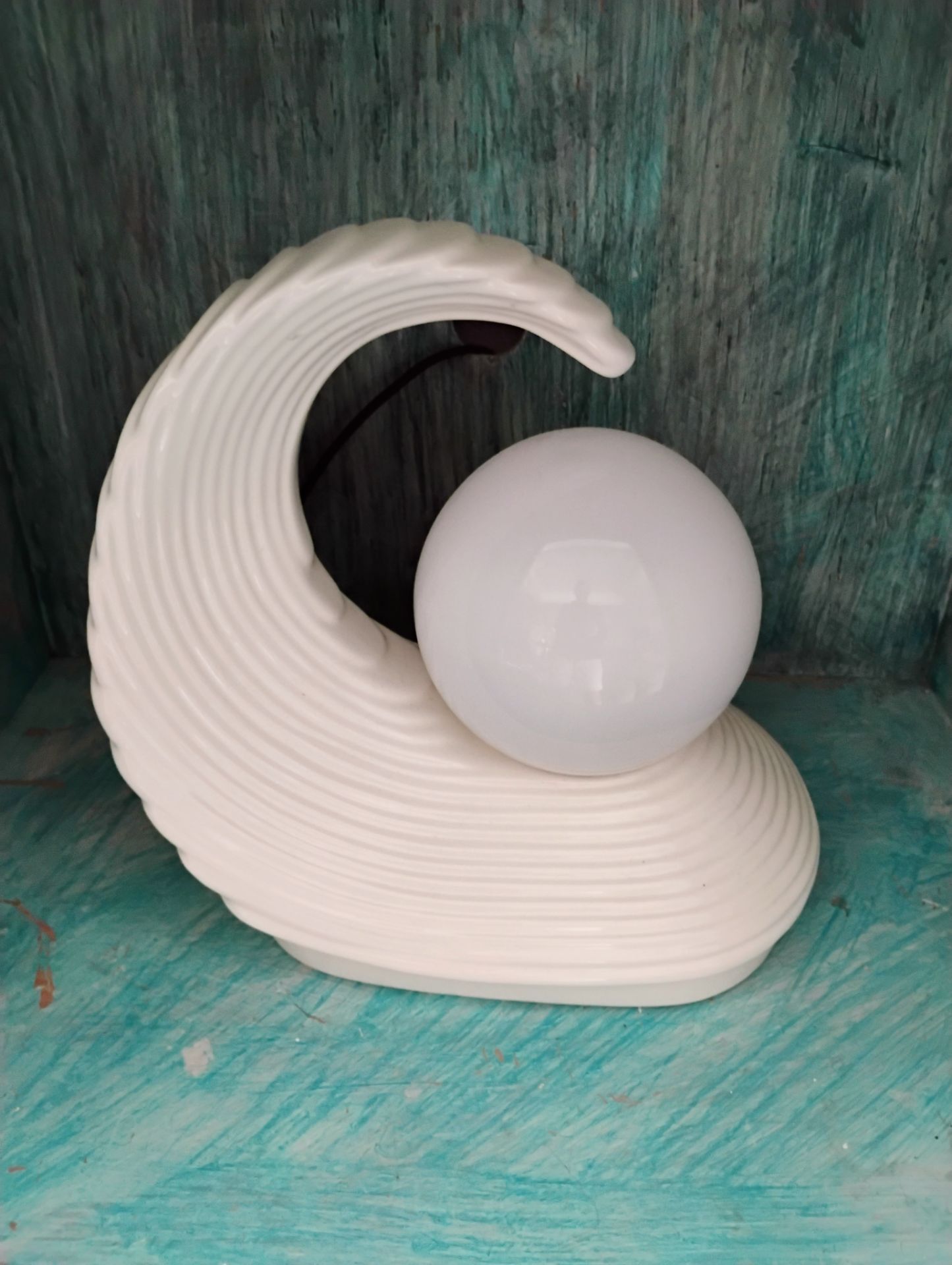 Vintage 80s moon wave table lamp