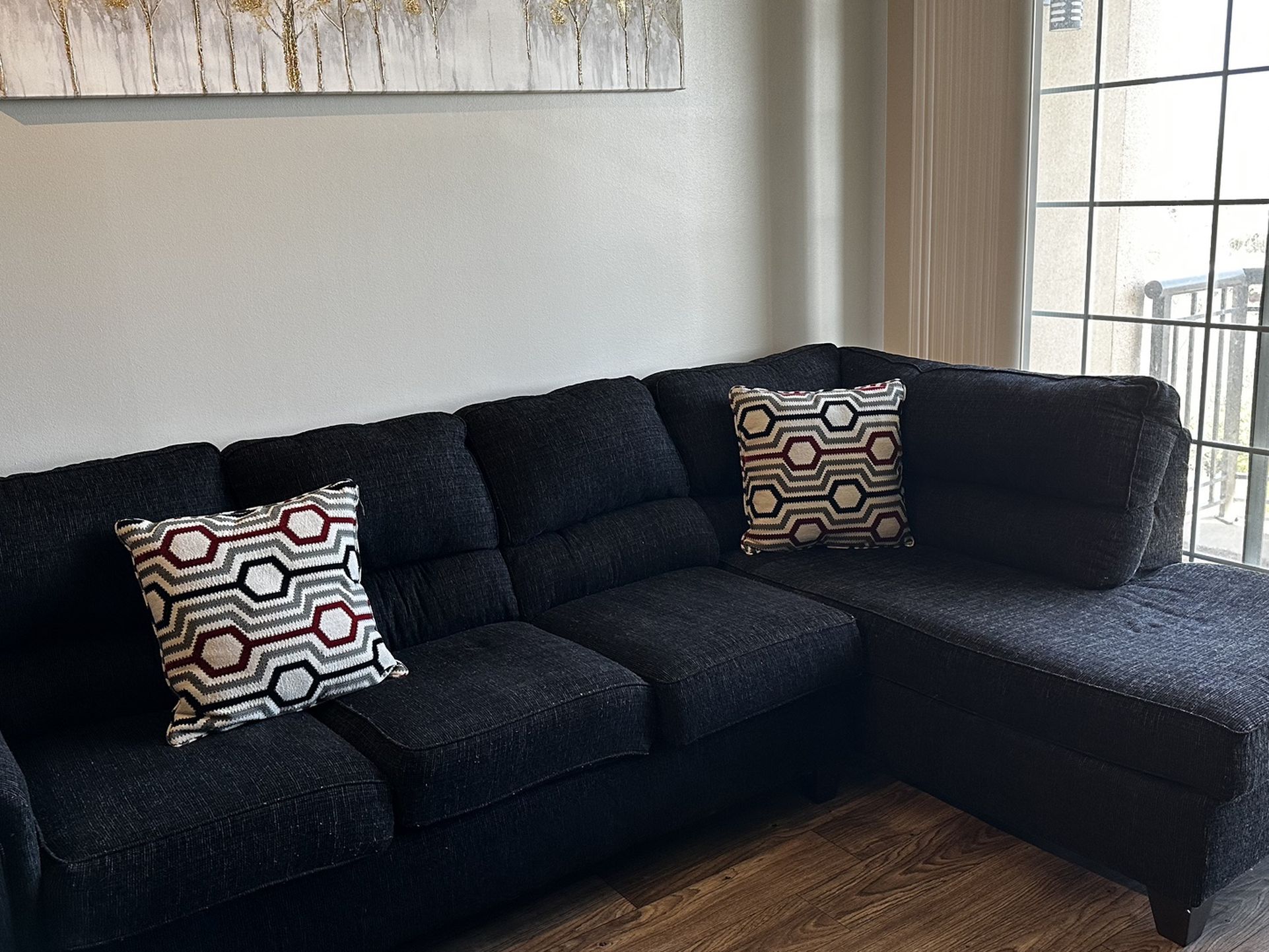 Black Sectional Sofa 