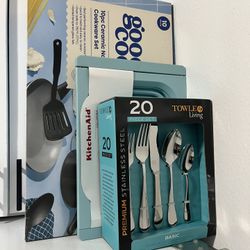 Set Of 10 Pots And Pans Flatware