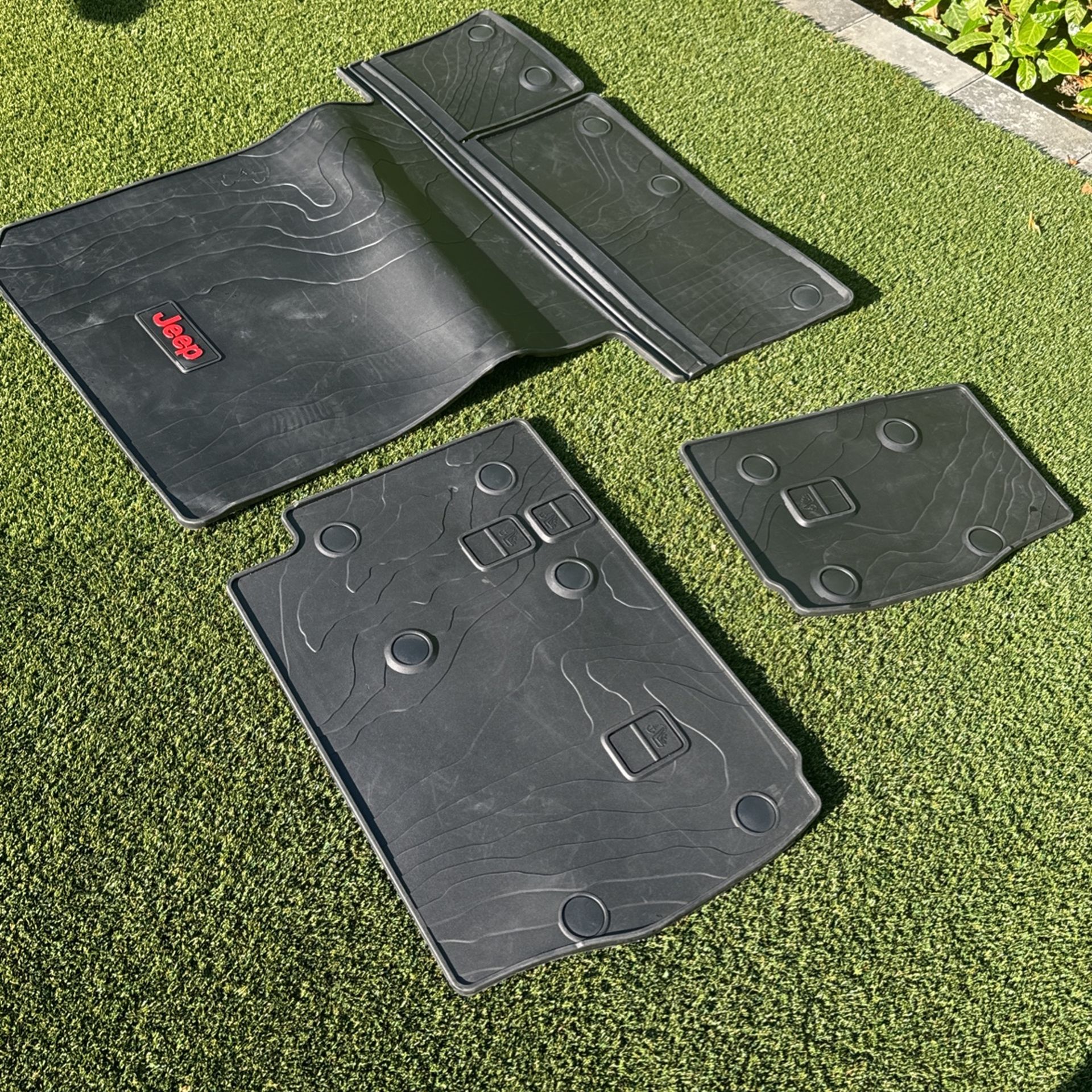 Jeep Floor Covers