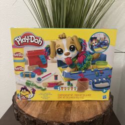 Play-Doh Care 'n Carry Vet Playset for Kids 3 Years