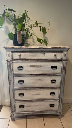 Tall dresser