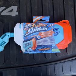 brand new nerf super soaker 