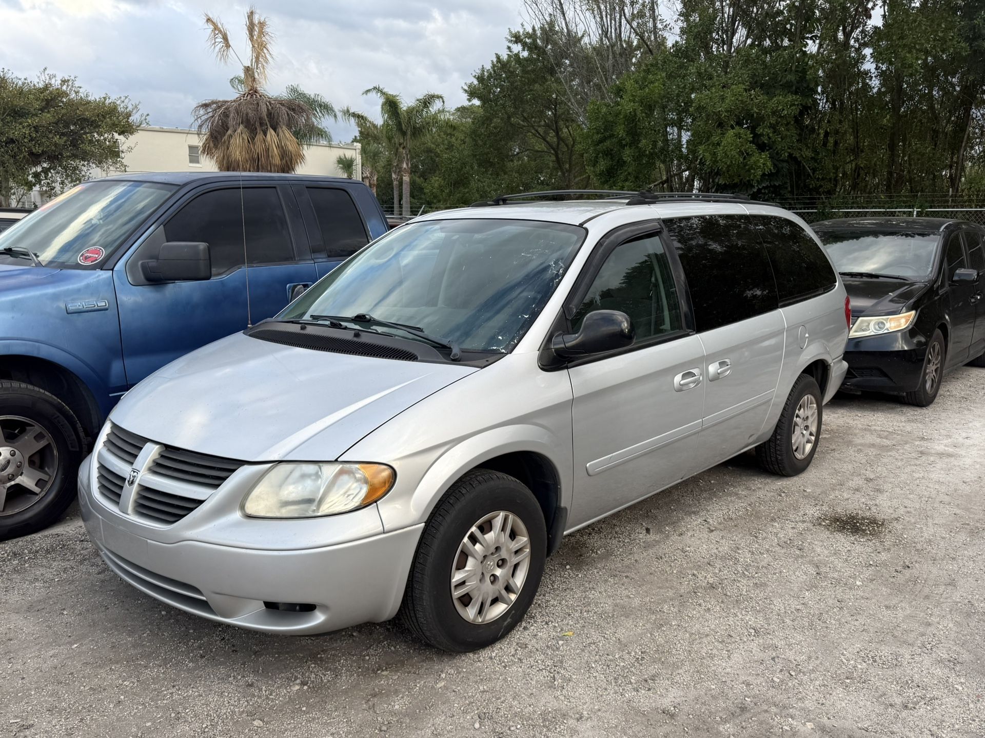 2005 Dodge Grand Caravan