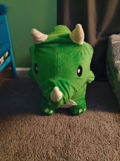 iLearn Bouncy Pals Triceratops hopper toy