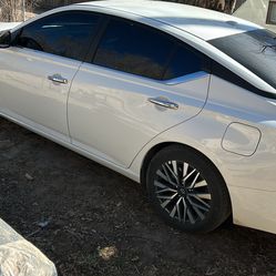 Nissan Altima Part out