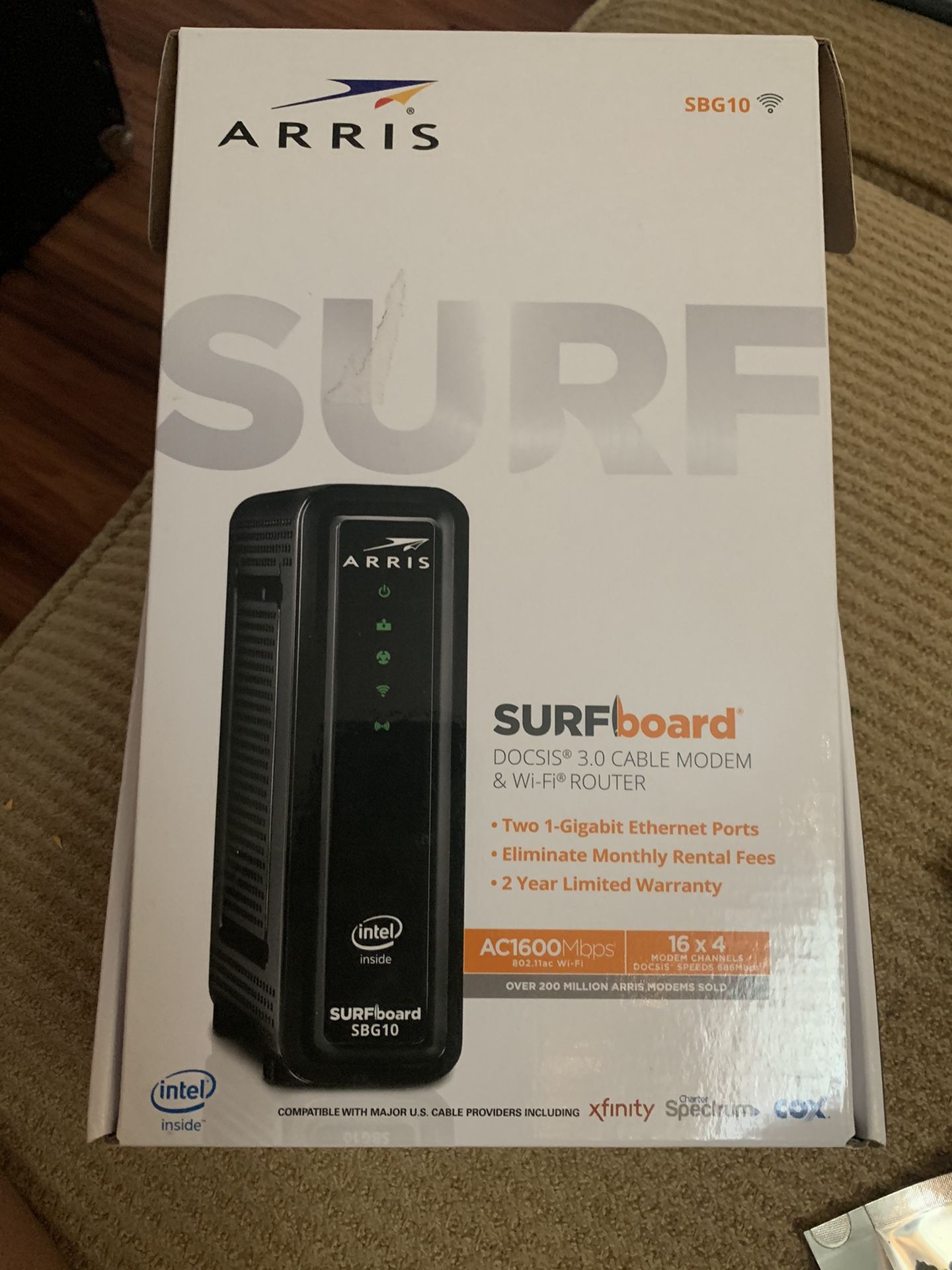 ARRIS Surfboard SBG10 DOCSIS 3.0 Cable Modem & AC1600 Dual Band Wi-Fi Router, Approved for Cox, Spectrum, Xfinity & Others (Black)