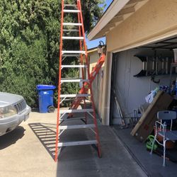 WERNER 12 ft Fiberglass Step Ladder (Type IA EXTRA HEAVY Duty-300 lbs)