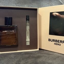 Burberry Hero Perfume Set 