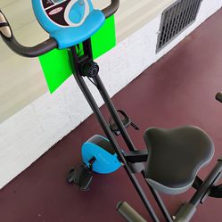EXERCISE BIKE / FOLDS UP/ REASONABLE OFFERS WELCOME