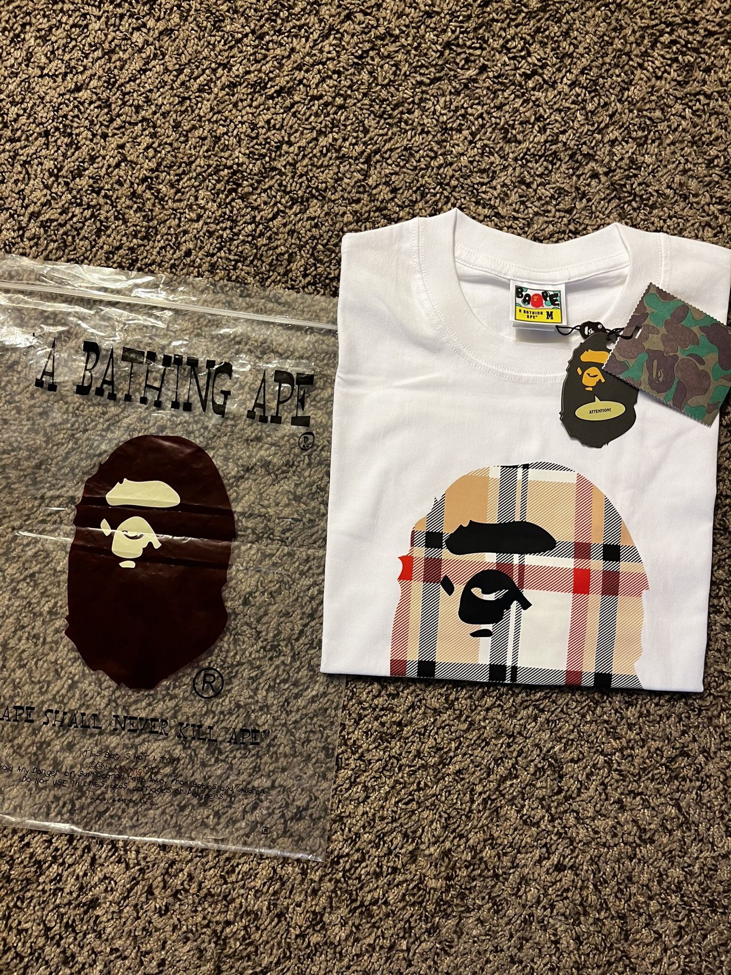 1:1WHITE BAPE TEE(TWO)
