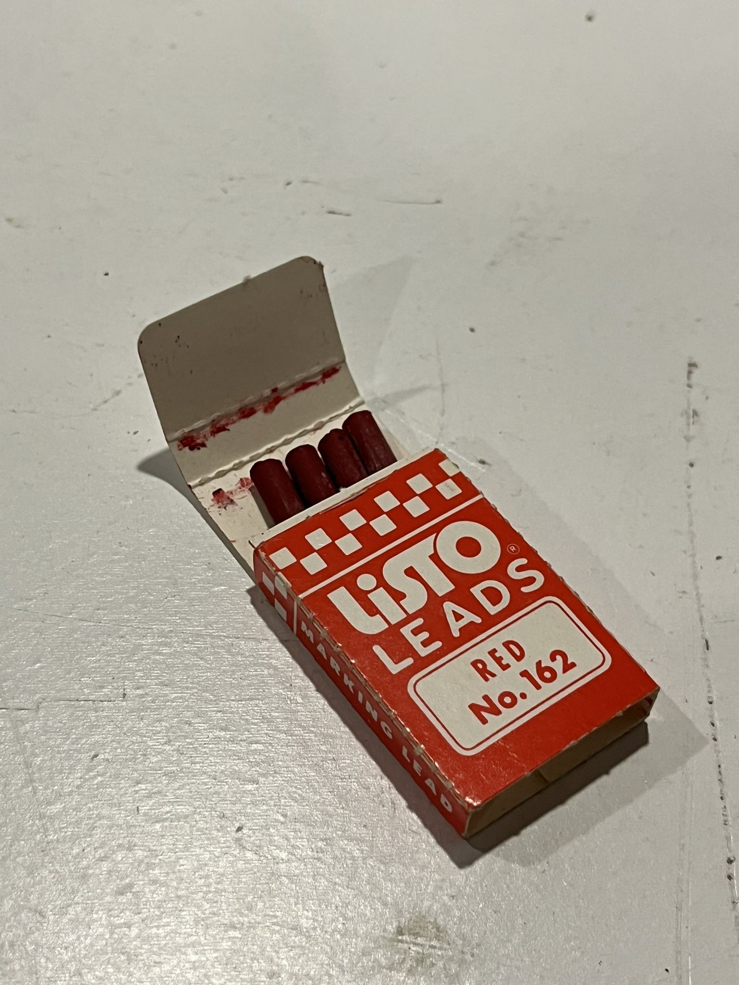 Vintage Red No. 162 Listo Lead Sticks