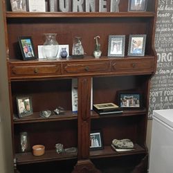 Hutch/Bookshelf   $75