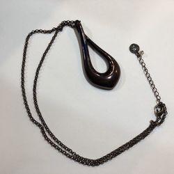 Dark purple teardrop pendant necklace