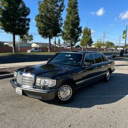1991 Mercedes-Benz 560 SEL