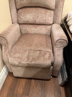 Frree electric recliner