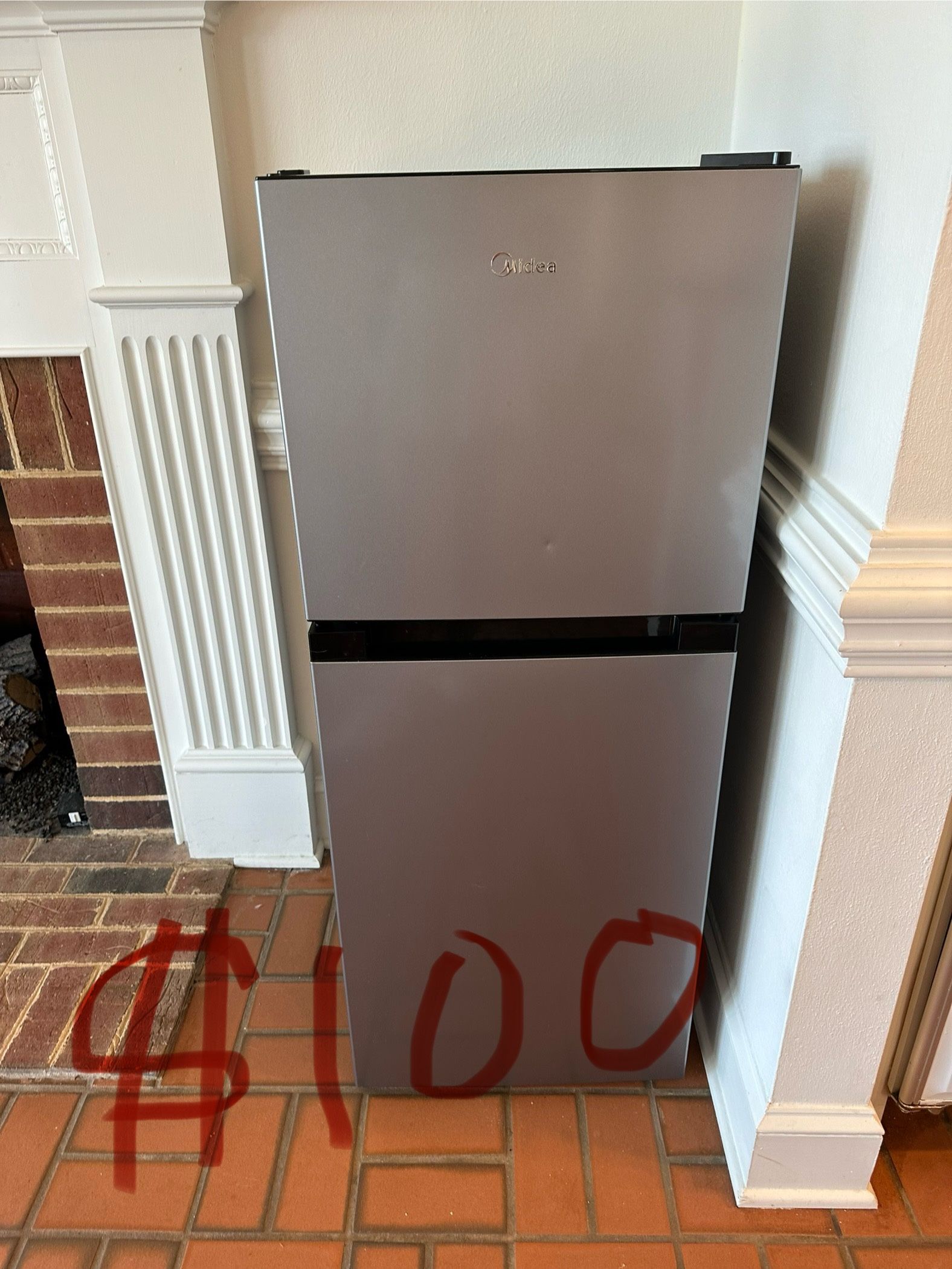 Mini Refrigerator Freezer 1 Month Old for Sale in Cornelius, NC OfferUp