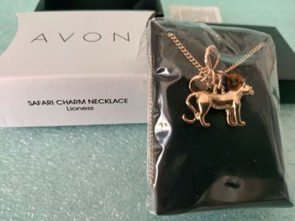 Avon Safari Charm Necklace Lioness