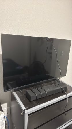 Samsung TV and Vizio Soundbar