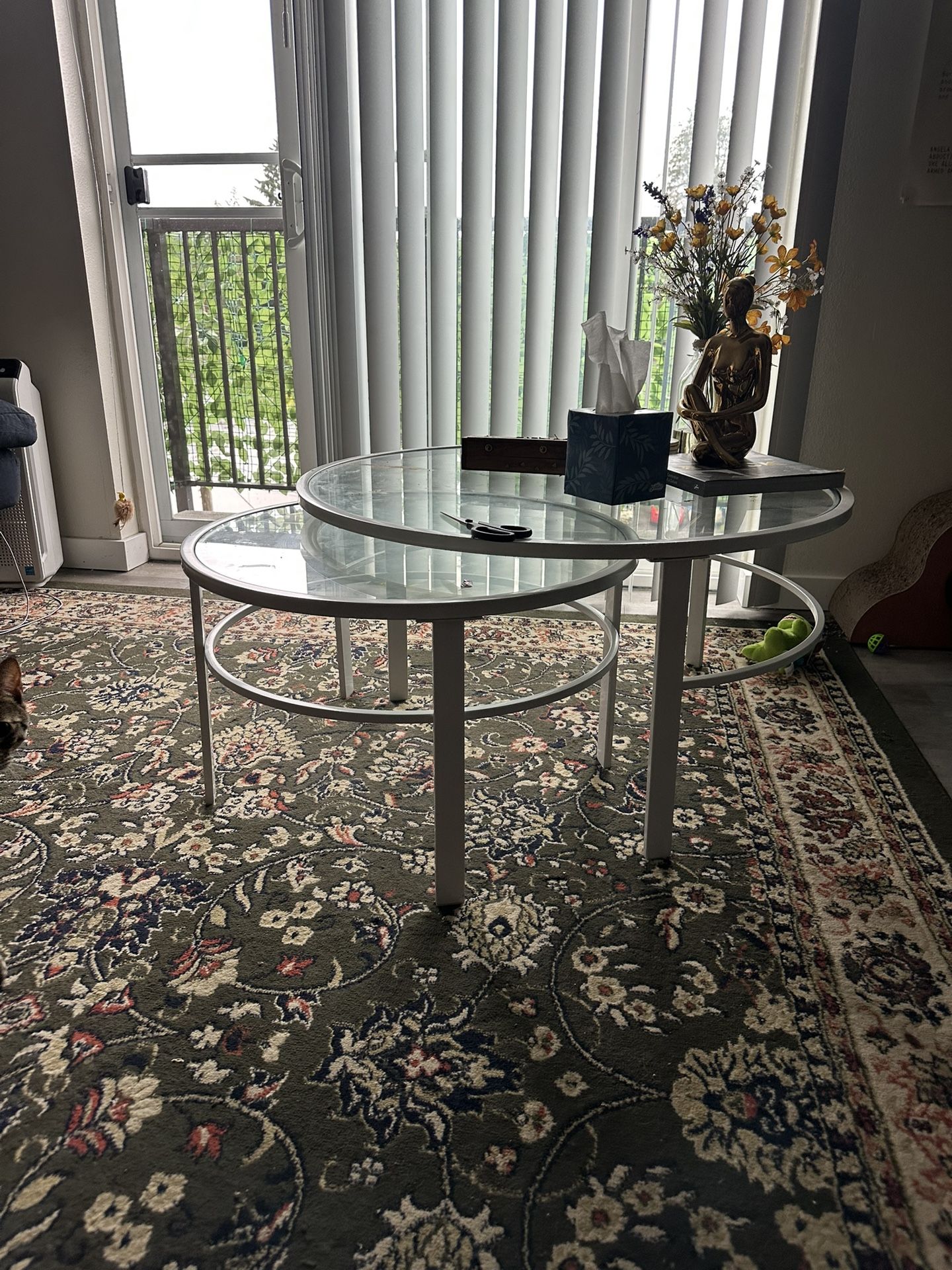 Round Glass Coffee Table (2 Parts)