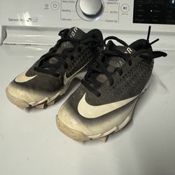 Girls size 12 Softball cleats