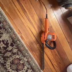 Black and decker hedge trimmer