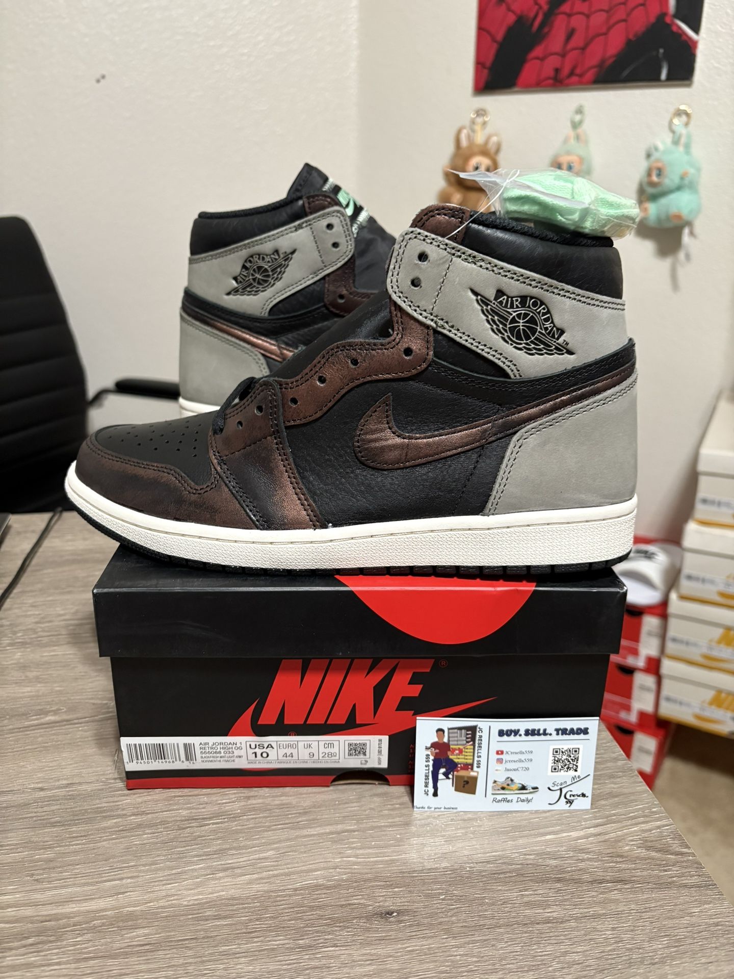 Size 10 - Air Jordan 1 Retro OG High Patina
