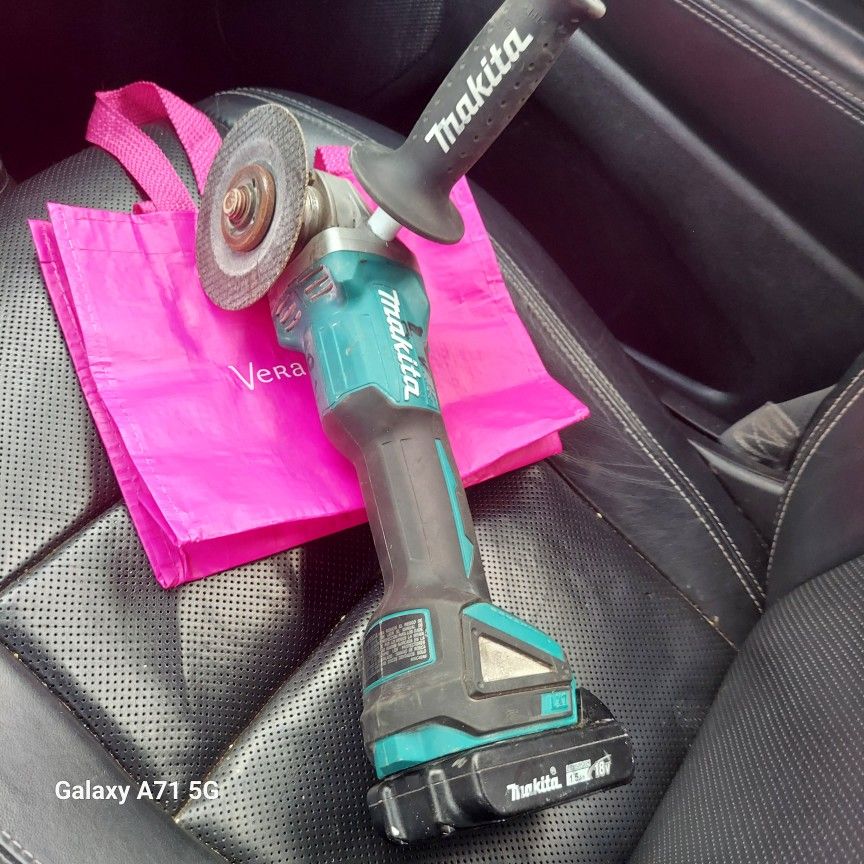 Makita Grinder Baterie Only