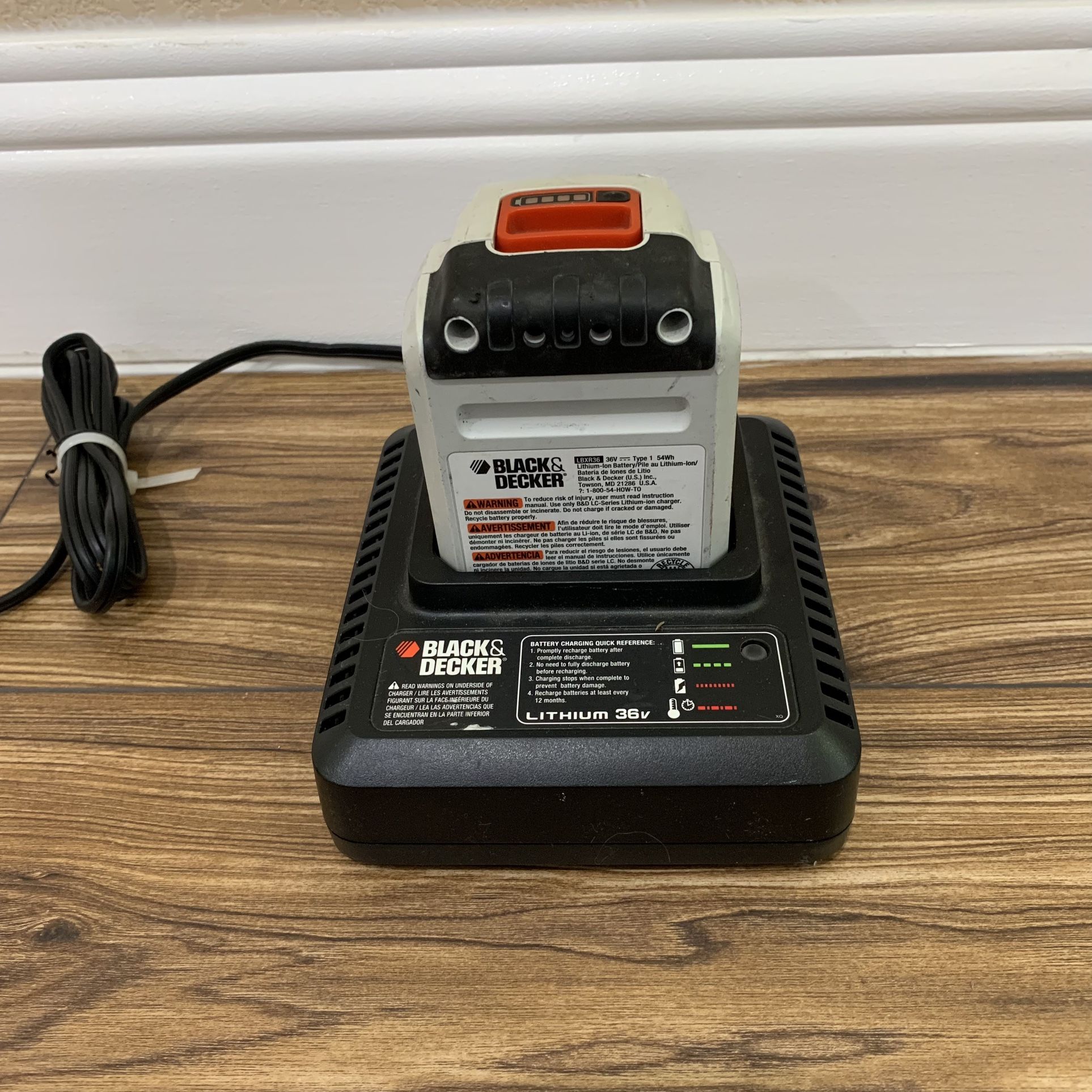 Black & Decker LCS36 Type 1 36V Lithium Charger & Battery