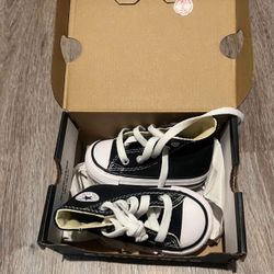Brand new Converse Infant 