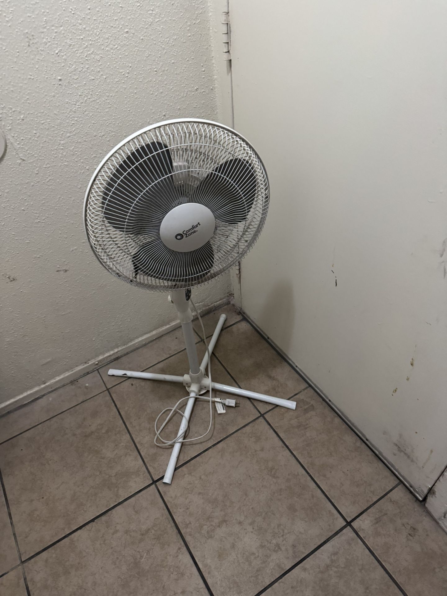 Abanico Seminuevo En 25 Dolares