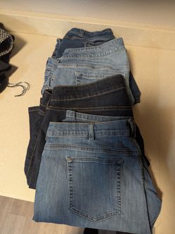 4 pairs of women's jeans size 18........ $50 cash only please