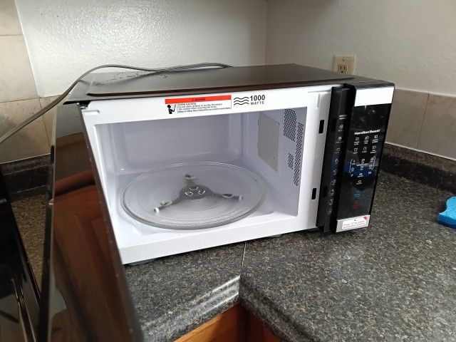 brad new microwave