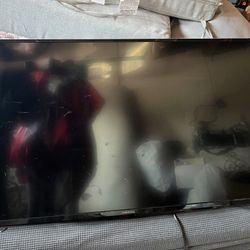 34” Insignia TV