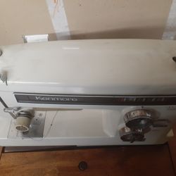 Hide Away/folding Sowing Maaachine Table