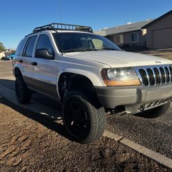 2002 Jeep Grand Cherokee Laredo