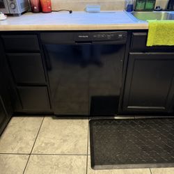 Frigidaire Dish Washer