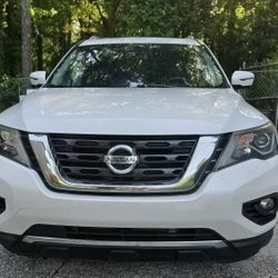 2017 Nissan Pathfinder