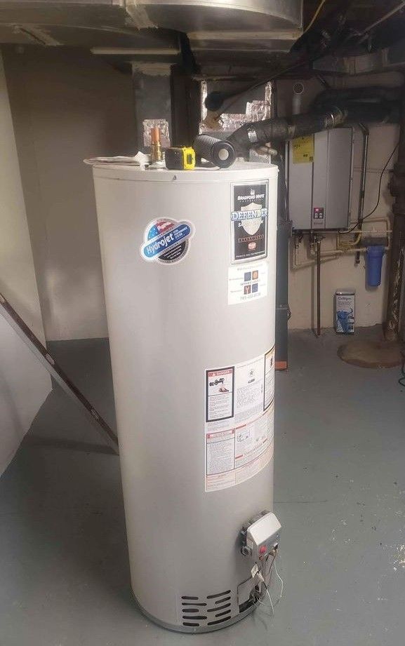 Refurbished 50 gal Gas Water Heater (installation included)