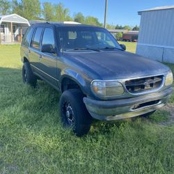 1998 Ford Explorer