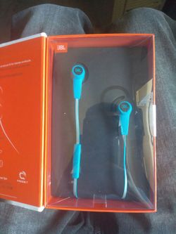 JBL Reflect wireless headphones