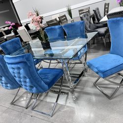 Beautiful Dining Set 💙💙💙💙