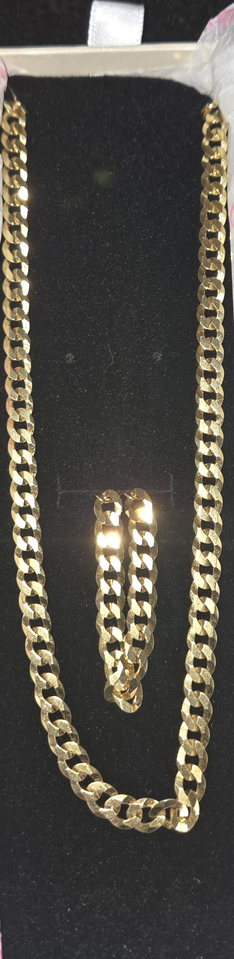 Charmbox Matching Necklace and Bracelet