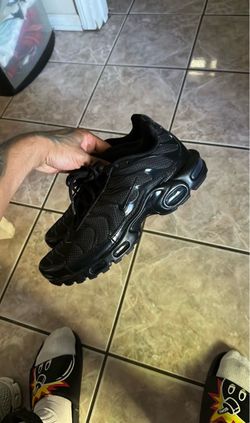 Nike Air Max Plus TN Triple Black Sneakers
