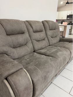 Reclining Sofa