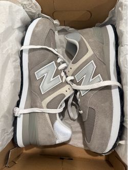 New balance 574 mens 8.5 women 10