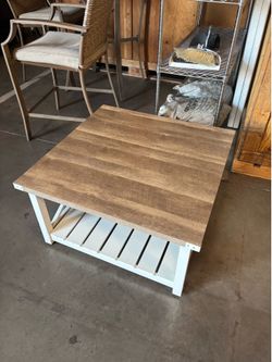 Moasis 31" Square Farmhouse Coffee Table