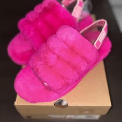 Brand New Womans Hot Pink Ugg Slippers Size 5