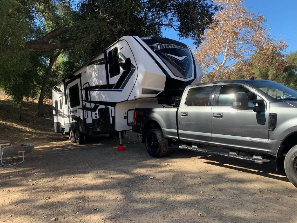 Grand Design Momentum 320G 5th Wheel Toy Hauler 