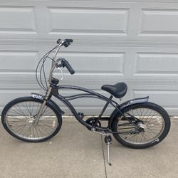 Classic beach cruiser